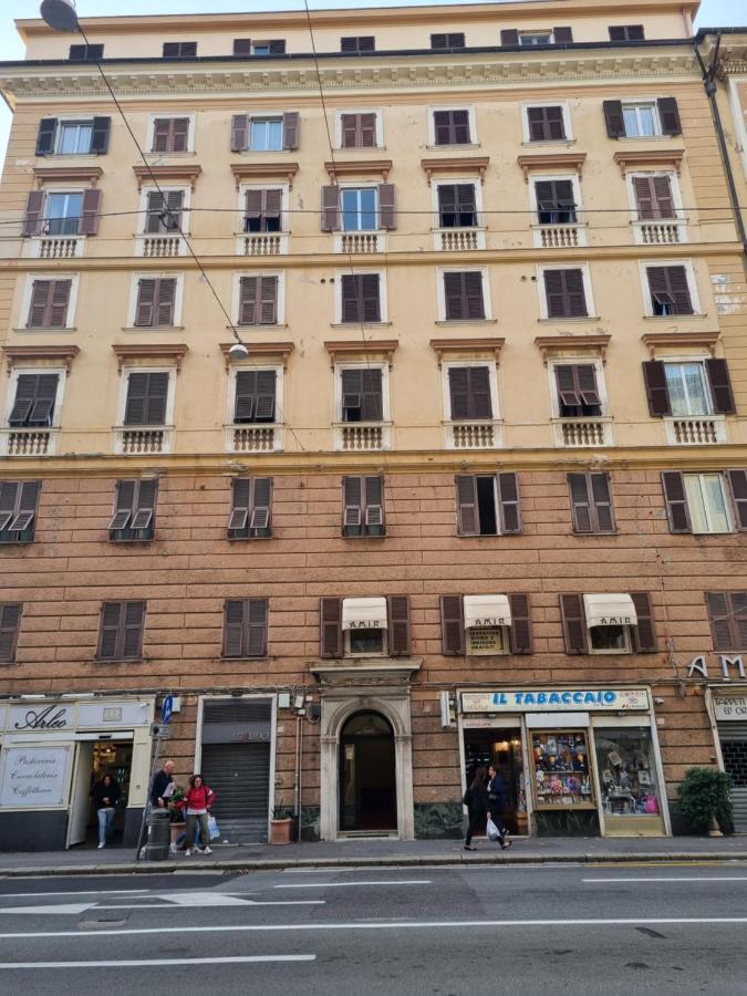 La Casa Dei Girasoli Genoa Luaran gambar
